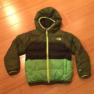 North Face Boys Down 550 Reversible Puffer sz 5